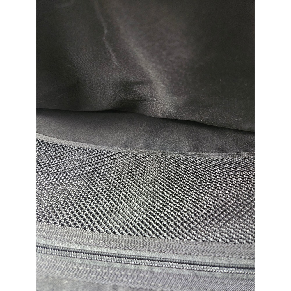 T-Tech by TUMI Black Ballistic Nylon Rolling Carry-On Suitcase Luggage 57622D - Picture 9 of 14
